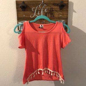 Stylish girls short sleeved shirt